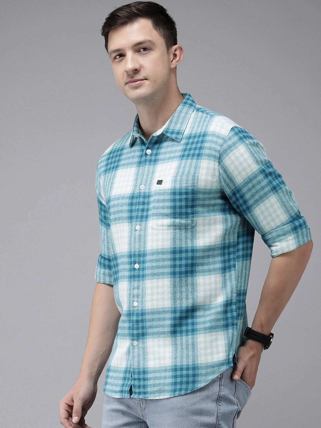 Men Blue & White Pure Cotton Slim Fit Tartan Checks Checked Casual Shirt